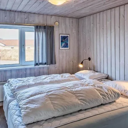 Ve016-vejers-strand-tyttebaervej-16